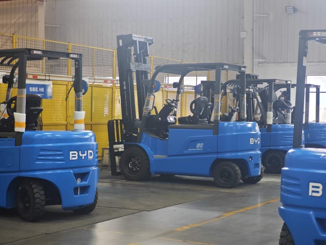 Электропогрузчик BYD 2,5 тонны в Липецке: параметры(фигура1)
