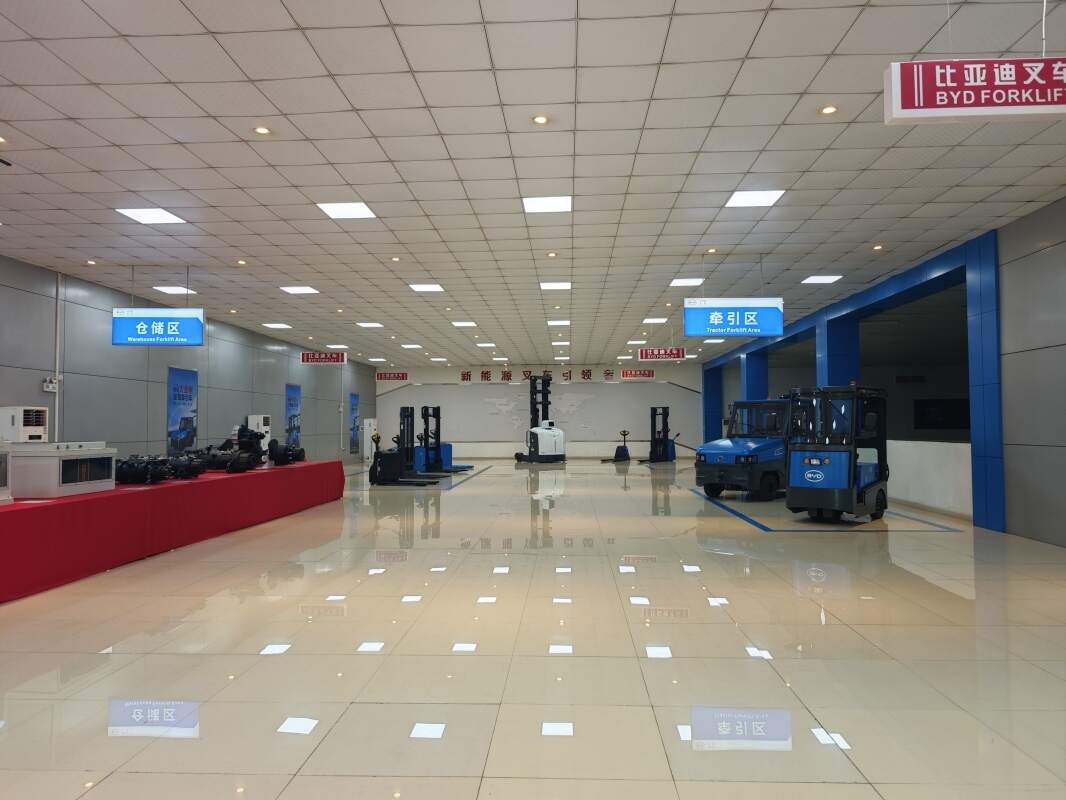 Электропогрузчик BYD с быстрой зарядкой в Сочи(фигура1)