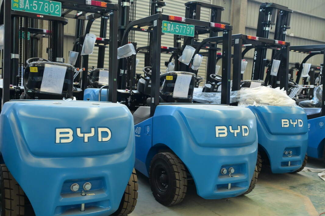 Трёхопорный электропогрузчик BYD в Иванове(фигура1)